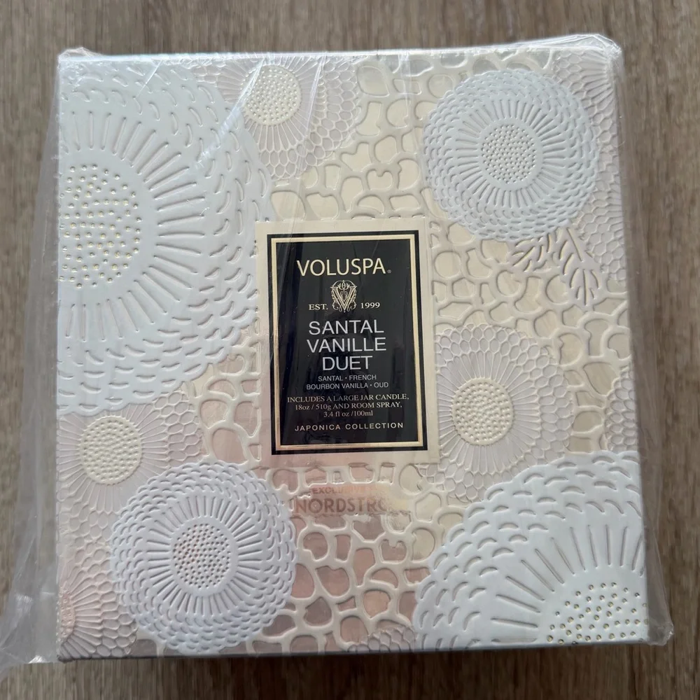 Voluspa Santal Vanille Candle & Room Spray Gift Set Japonica 18oz NWT